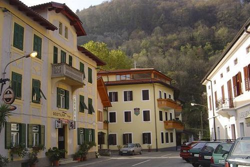 卢塞加酒店 Most na Soči 外观 照片